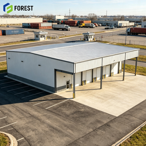 Entrepôt commercial préfabriqué à ossature métallique préfabriquée à haute hauteur de clairance, structure robuste pour le stockage de marchandises - Product Image 1