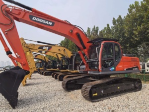 Excavatrice sur chenilles d'occasion Doosan Dx225LCA 25t, modèles 320d, 320cu, 312b, 336d, 330d - Product Image 4
