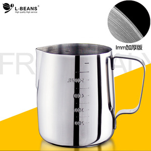 Taza graduada para arte latte L-BEANS de 600cc de acero inoxidable con escala para preparar café - Product Image 4