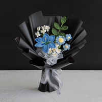 Bouquet mixte tricoté à la main de fleurs créatives au crochet Lily Forget Me Not for Birthday Festival Gift for Valentine's Day