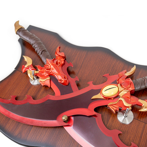 2 espadas curvas de dragón rojo de Solo Leveling con tabla de madera para exhibición, accesorio de cosplay para juegos - Product Image 2