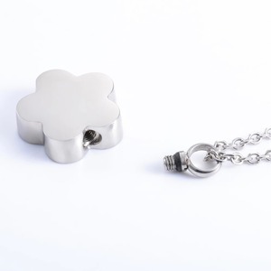 Collier pendentif urne funéraire en acier inoxydable pour cendres, avec breloques et chaîne, bijou commémoratif de crémation, accessoire souvenir - Product Image 2