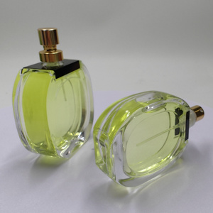 Pulvérisateur à pompe <span class=keywords><strong>de</strong></span> bouteille en verre <span class=keywords><strong>de</strong></span> <span class=keywords><strong>parfum</strong></span> transparent <span class=keywords><strong>de</strong></span> haute qualité <span class=keywords><strong>de</strong></span> 30ml 50ml <span class=keywords><strong>logo</strong></span> personnalisé <span class=keywords><strong>de</strong></span> style <span class=keywords><strong>de</strong></span> <span class=keywords><strong>luxe</strong></span> vente en gros pour emballage cosmétique - Product Image 2