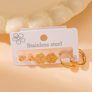 Boucles d'oreilles en acier inoxydable en gros, polyvalentes, haut de gamme, couleur or, clous et créoles de caractère - Product Image 4
