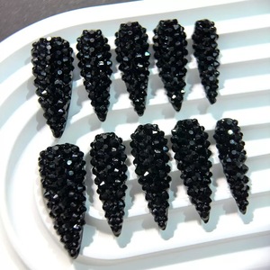 10 Uñas Postizas Largas Almendradas Pre-Diseñadas, Cobertura Completa, con Brillantes y Color Sólido, Uñas de Moda para Usar, Venta al Por Mayor de Fábrica - Product Image 1