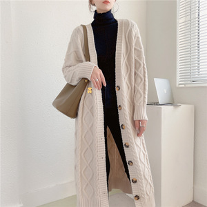 2023 automne nouveauté à manches longues poitrine ouverte gros bouton Super Long câble tricot femmes pull manteau - Product Image 2
