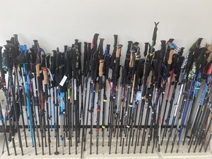 Bâtons <span class=keywords><strong>de</strong></span> <span class=keywords><strong>marche</strong></span> d'extérieur en fibre <span class=keywords><strong>de</strong></span> carbone Alpenstock Bâtons <span class=keywords><strong>de</strong></span> randonnée pliables télescopiques Bâtons <span class=keywords><strong>de</strong></span> trekking - Product Image 5