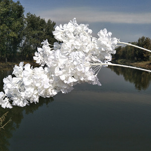Artificiel Decor <strong>Flowers</strong> <strong>Wholesale</strong> High Quality Light White <strong>Silk</strong> Cherry Blossom Branches Artificial <strong>Flower</strong> for Wedding