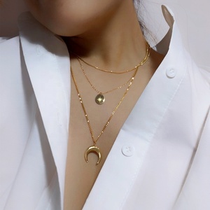Collier en acier inoxydable doré à plusieurs couches avec lune et étoile, bijoux tendance <span class=keywords><strong>2022</strong></span> - Product Image 1