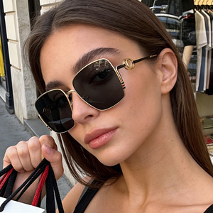 26 Nuevas Gafas de Sol de Metal con Marco Grande Marca <span class=keywords><strong>G</strong></span> UV400 Unisex Alternativa a las de Gran Marca Estilo Celebridad Ins Xiaohongshu - Product Image 1