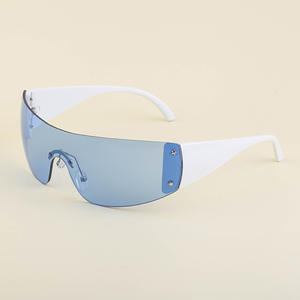 Lunettes de soleil tendance sans monture pour femmes, verres PC noirs UV400, style Y2K, pour cyclisme et fêtes en extérieur - Product Image 2