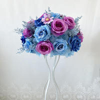 Arrangement de fleurs artificielles romantiques et rêveuses, roses bleues et violettes en soie, centre de table floral pour décoration de mariage
