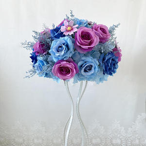 Arreglo de Flores Artificiales Romántico y Soñador, Rosas Azules y Moradas, Centro de Mesa Floral de Seda, Decoración para Bodas - Product Image 3