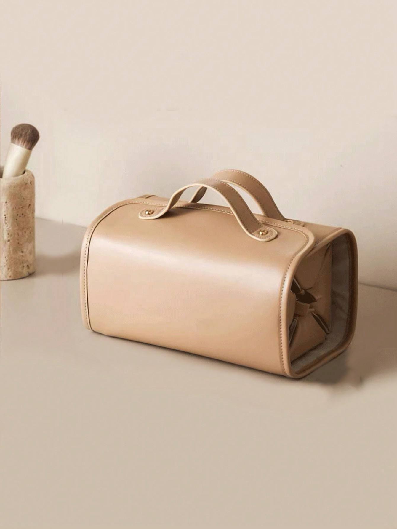 สีน้ำตาล