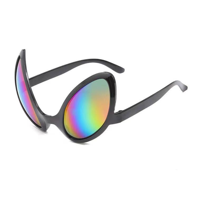 กรอบสีดำพร้อมสีสัน