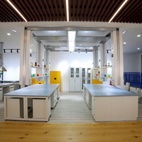 Banc de laboratoire moderne en acier pour écoles et hôpitaux avec plan de travail en céramique - Conception facile à nettoyer