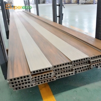 Planches de terrasse en composite Deckking, revêtement de terrasse synthétique en teck, résistant aux fissures, sol extérieur en WPC, gaufrage 3D