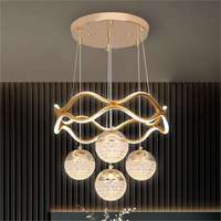 Luz creativa cálida para sala de estar, pantalla acrílica LED, anillos de círculo dorado, luz colgante