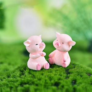 ตุ๊กตาหมูเรซิ่นการ์ตูนขนาดเล็ก ของตกแต่งภูมิทัศน์ ของประดับตกแต่งรูปหมูน่ารักจิ๋ว ของตกแต่ง DIY - Product Image 4