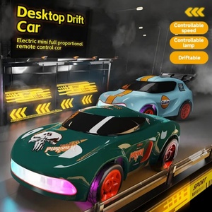 Voiture de course télécommandée JJRC Q197 Mini Drift Car, modèle RC à l'échelle 1:64, 6 couleurs lumineuses, télécommande et voiture intégrées, jouet de course - Product Image 2