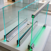 Balustrade de balcon en verre double film mince BIPV avec pince de base en U pour extérieur 320W 1200x1600mm