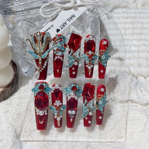 Ten Miles of Red Makeup [Splendid Marriage] Lujosa manicura puramente artesanal y armadura portátil estilo corona - Product Image 3
