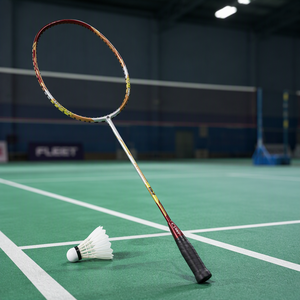 Raquette de badminton en fibre de carbone, cadre aérodynamique, cordage en graphite, poignée en PU, poids léger pour les joueurs amateurs, intermédiaires et seniors - Product Image 4
