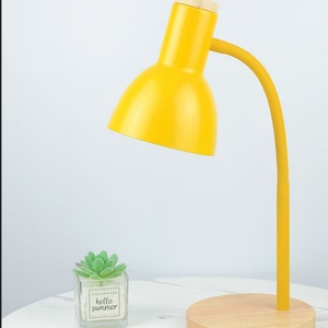 Lampe de table LED nordique moderne rechargeable 360° °   Lampe de lecture réglable en fer pour la protection des yeux, idéale pour les chambres et les bureaux, avec abat-jour en métal et alimentation CC - Product Image 4