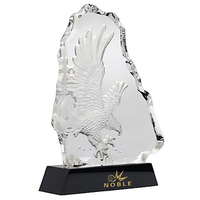 Venta caliente Grabado gratuito Eagle Rock Crystal Eagle Trophy Award