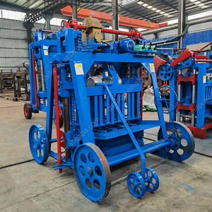 Machine de fabrication de blocs de briques creux en béton pour la ponte d'oeufs à moteur diesel QMJ4-35A - Product Image 3