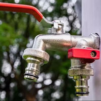 Grifo de Dos Vías con Control Independiente y Entrada de Rosca Externa para Distribución de Agua Multiusos