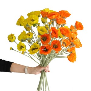 Cinq fausses coquelicots islandais en polyester pour décorer le salon et la table à manger - Product Image 5