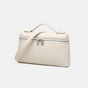Bolsa de almuerzo L19 de PU con patrón de lichi, estilo urbano y sencillo, con cremallera y correa única, novedad 2025, directo de fábrica - Product Image 2