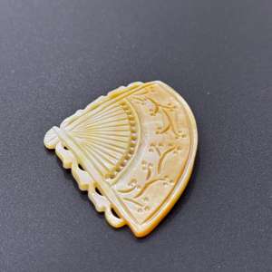 โบราณรูปพัดเก่าแกะสลักของแม่ธรรมชาติของไข่มุกแกะสลักของแม่ธรรมชาติของไข่มุกอัญมณีมุก - Product Image 1