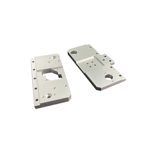 Tour CNC de précision et pièces d'usinage par électroérosion à fil perçage en aluminium tournant pour l'usinage de YT-C017 de plaque de base - Product Image 5