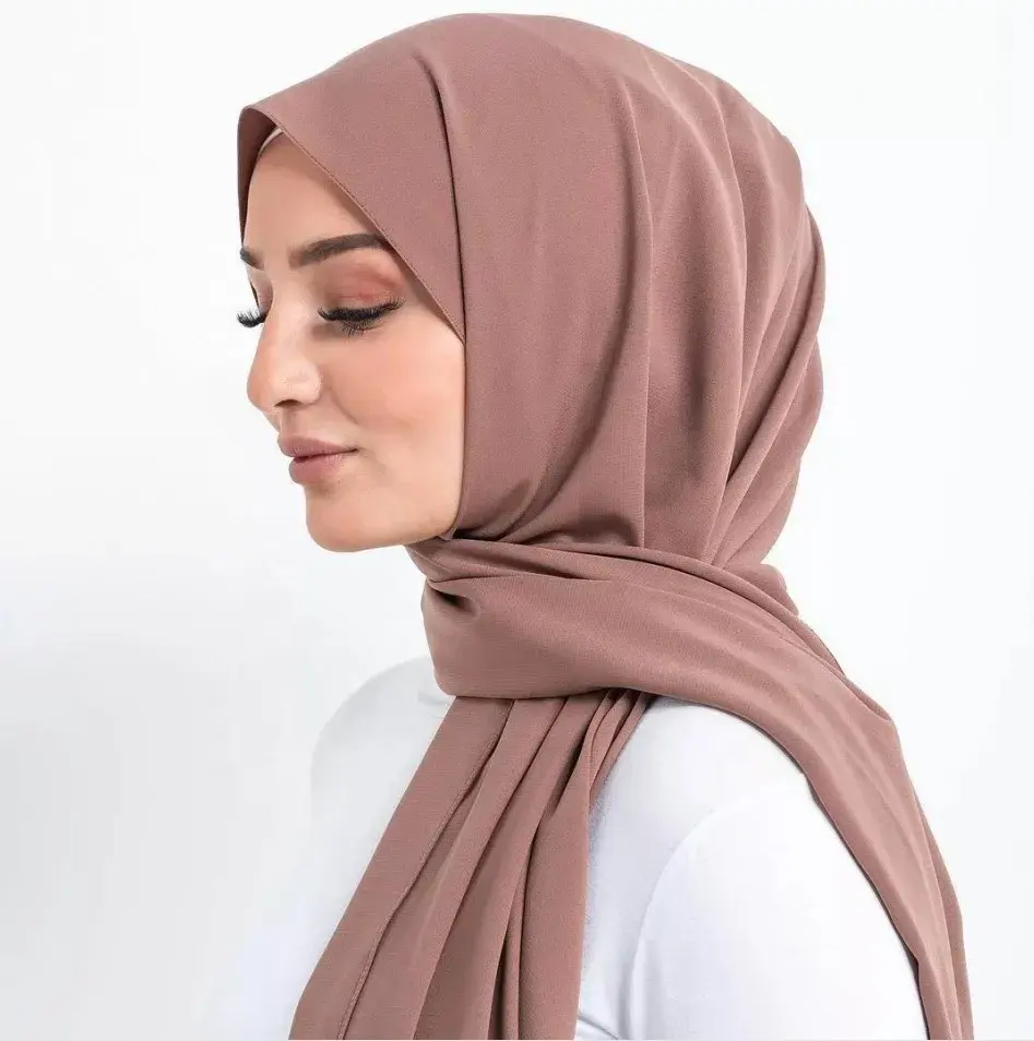 حجاب Wanyi توريد المصنع من ظلال ألوان جديدة جودة عالية لا يمكن رؤيتها من خلال الشيفون الكوري غير الشوكي المطاطي حجاب حريري المدينة المنورة