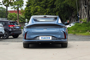 2025 Zhiji <span class=keywords><strong>IM</strong></span> L6 sedán coche eléctrico Solar 5 puertas 5 asientos largo alcance vehículo eléctrico puro Vehículo de nueva energía - Product Image 6