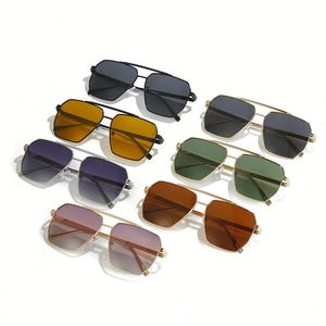 Gafas de Sol Retro de Doble Barra con Logotipo Personalizado 2025 para Hombre, Gafas de Sol Cuadradas Extra Grandes Vintage para Mujer, Gafas de Sol de Ciclismo para Hombre y Mujer - Product Image 6