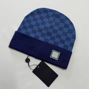 Nuevo Gorro de Invierno de Lujo ZT 2026, Gorro de Punto Jacquard para Otoño e Invierno, Gorro de Lana de Diseño Reversible Multifuncional y Cálido - Product Image 3