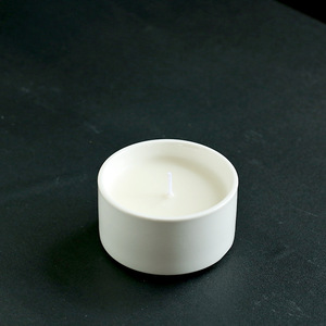 Bougie en cire de soja dans un pot en céramique écologique et biologique, hautement parfumée, réutilisable, pour mariages et décorations de Noël - Product Image 4