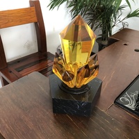 Trophée en verre cristal de haute qualité ADL 150x210mm, gravé et imprimé UV, pour récompenses tendance avec base en pierre noire