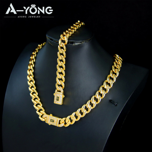 Juego de Joyería Ayong Nuevo Estilo Mónaco con Cadena de Eslabones Cubanos, Circonitas y Baño de Oro de 18K, Collar y Pulsera - Product Image 3