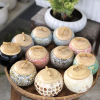 Jarrón de bambú y cajas de tarros con Madre de perlas y tapa para almacenamiento de dulces semillas de girasol decoración del hogar hecha en Vietnam