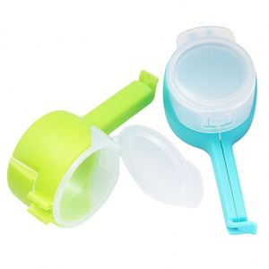 Clips selladores de plástico con tapas y boquillas vertedoras para bolsas de chips y almacenamiento de alimentos en la cocina - Product Image 1