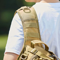Sac à bandoulière tactique camouflage imperméable avec logo personnalisé, petit sac de poitrine extérieur, sac à dos unisexe compact en Oxford pour les voyages