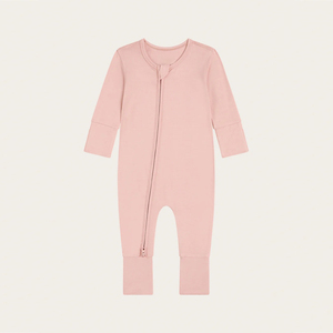 Özel Logo Toptan Satış Sürdürülebilir Bambu Bebek Tulumu Düz Renk Uzun Kollu Bebek Romperi Yumuşak Cilt Dostu Yenidoğan Kıyafeti - Product Image 5