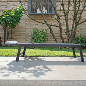 Tumbona cama moderna de aluminio para exteriores, muebles resistentes a los rayos UV de nuevo diseño para playa o piscina para hoteles - Product Image 4