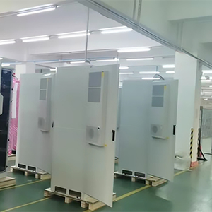 خزانة اتصالات خارجية معدنية مقاومة للماء قابلة للتخصيص 18U 22U 32U 42U بمعيار IP55 IP65 IP66 لمعدات الطاقة والاتصالات من إلتك - Product Image 5