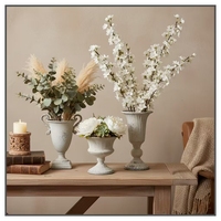 Jardinière en fer vieilli style vintage, pot de fleurs sur piédestal Shabby Chic, récipient floral en métal rétro pour centres de table de mariage et décoration intérieure