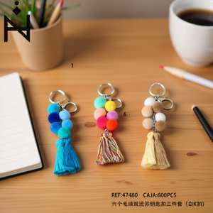 Ensemble de trois porte-clés en peluche Llavoro avec six boules de laine, style double flux, pour clés, tendance - Product Image 2